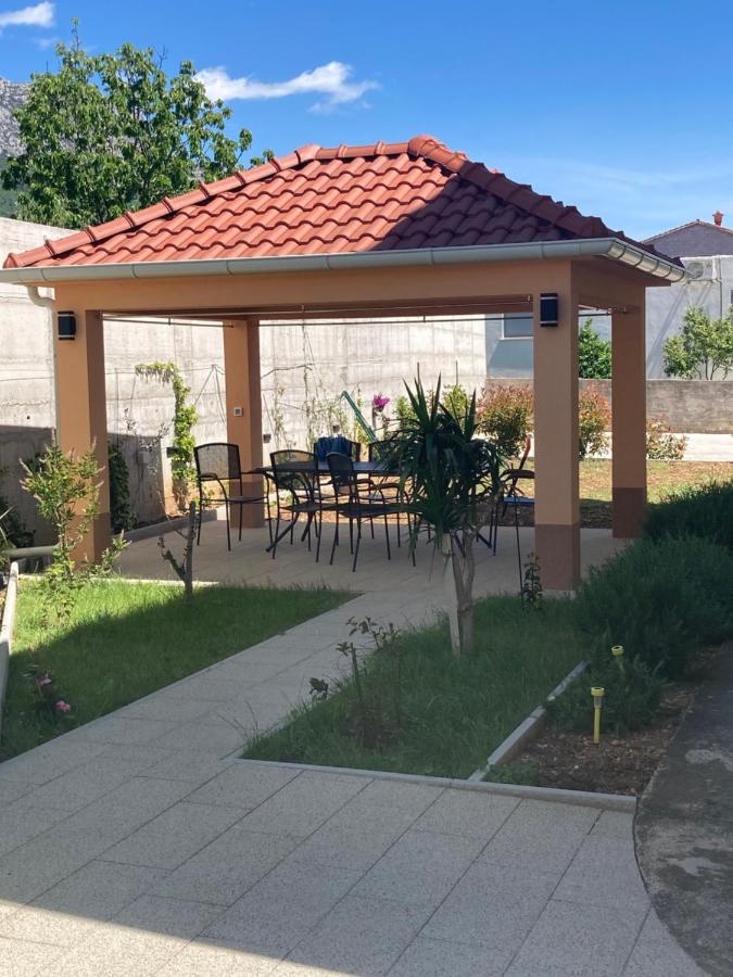 Apartment Vedran Kaštela المظهر الخارجي الصورة