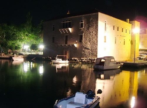 Apartment Vedran Kaštela الغرفة الصورة